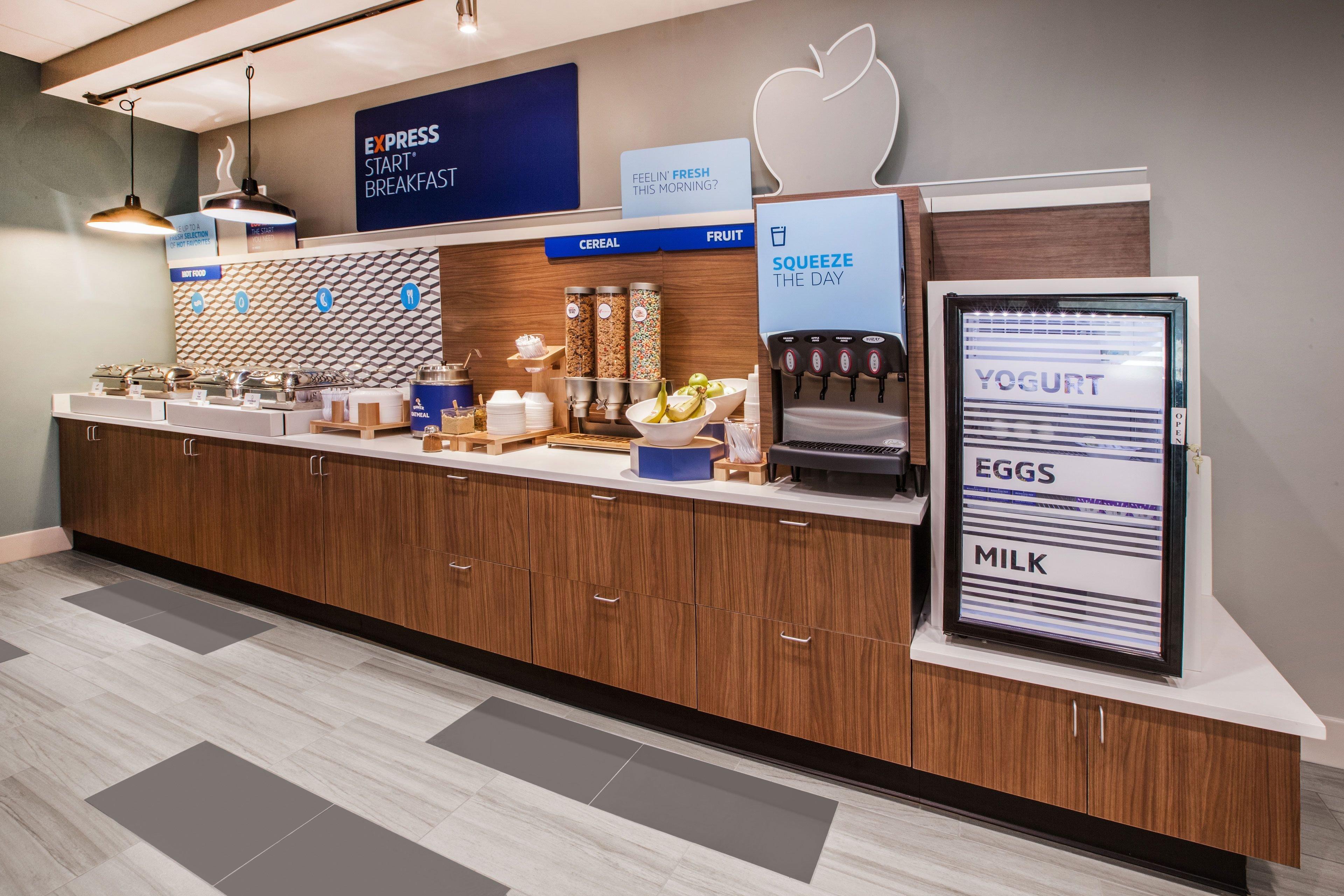 Holiday Inn Express & Suites - Brighton By Ihg Eksteriør billede