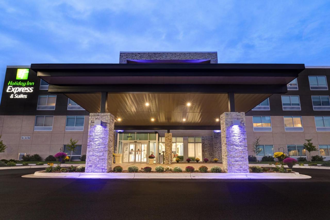 Holiday Inn Express & Suites - Brighton By Ihg Eksteriør billede