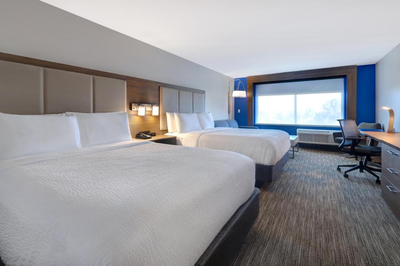 Holiday Inn Express & Suites - Brighton By Ihg Eksteriør billede