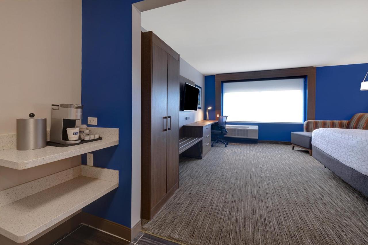 Holiday Inn Express & Suites - Brighton By Ihg Eksteriør billede