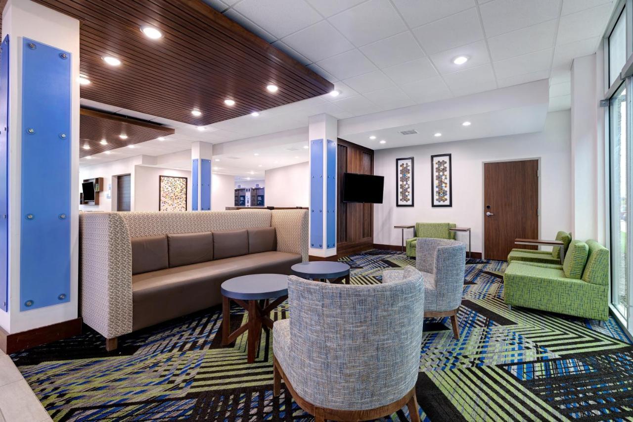Holiday Inn Express & Suites - Brighton By Ihg Eksteriør billede