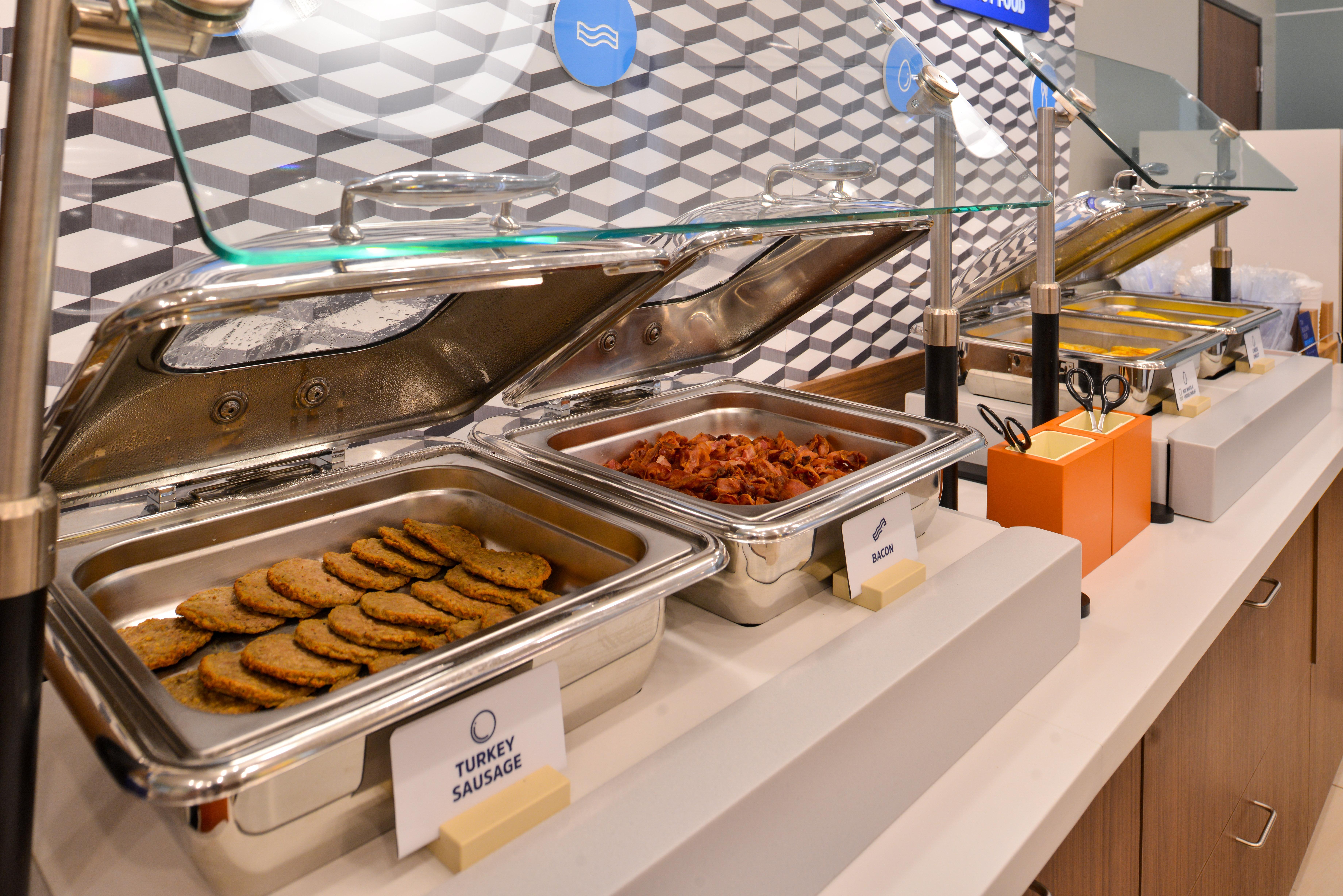 Holiday Inn Express & Suites - Brighton By Ihg Eksteriør billede